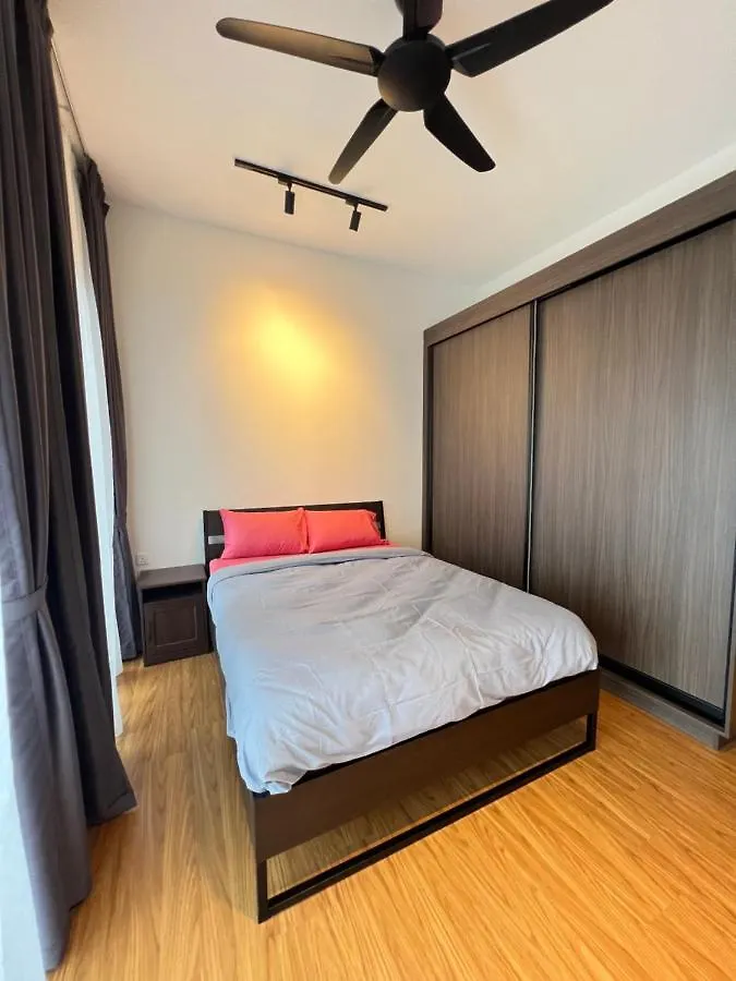 Beacon Executive Suites #Cozyfamilystay #Rooftoppool #13 George Town 0*,