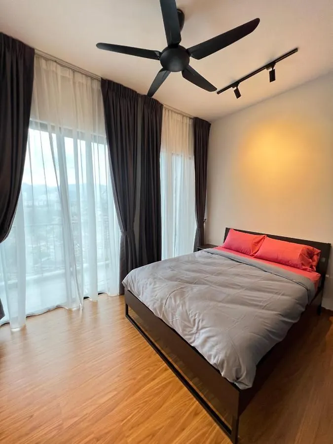 Beacon Executive Suites #Cozyfamilystay #Rooftoppool #13 George Town Apartment